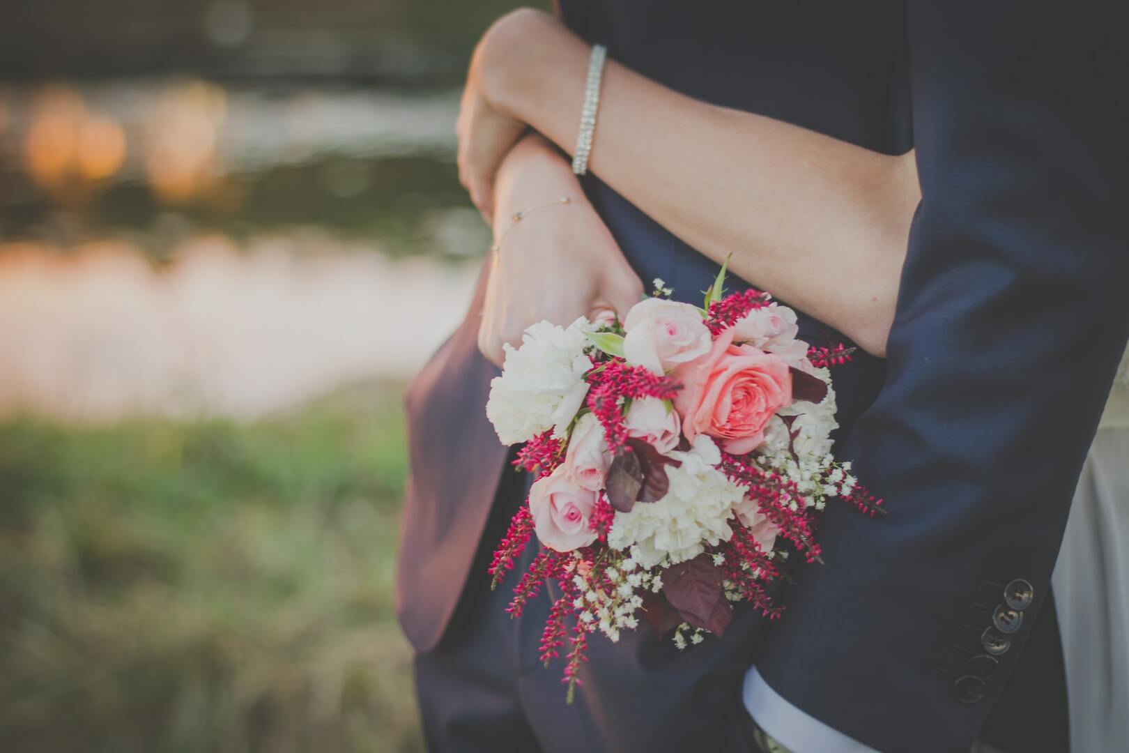 Blumen zum Hochzeitstag sind nicht genug
