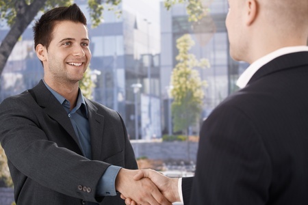 Verhaltenstipps fuer die ersten Tage im neuen Job