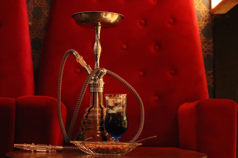 Shisha rauchen: Genuss im Zeichen der Tradition und Gastfreundschaft