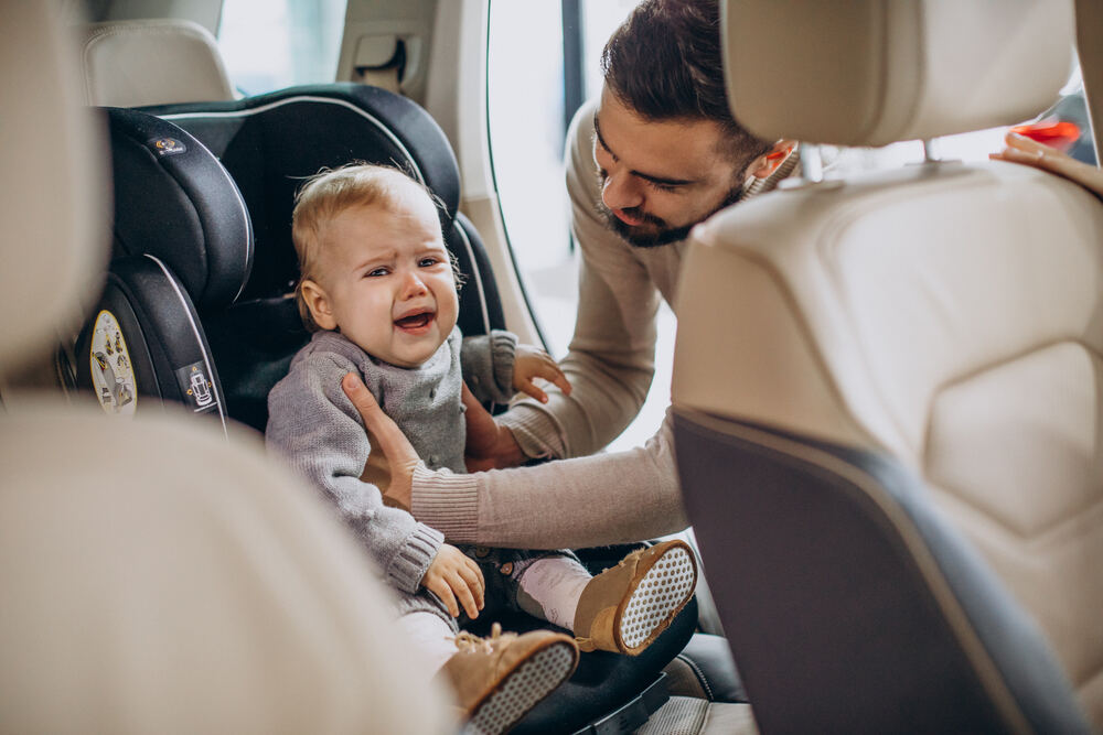 Baby on Board: 10 Tipps für Kindersicherheit im Straßenverkehr