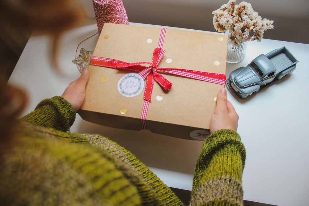 6 kreative Geschenkideen, um die Freundin zu überraschen